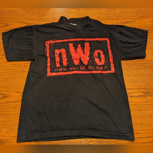 WCW NWO Wolfpac Youth XL T-Shirt 🔥 Vintage WWE Wrestling Shirt New World Order - Picture 1 of 3